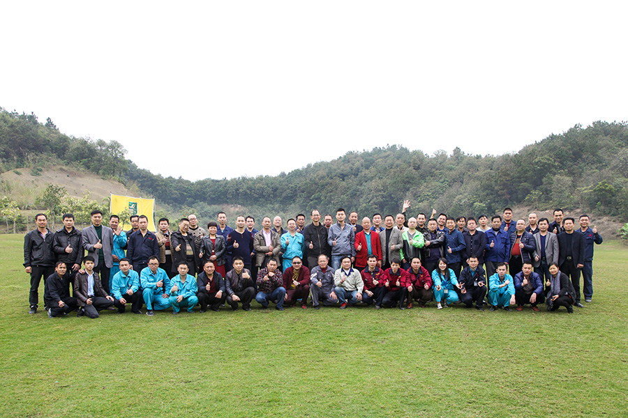 2017 一場熱情洋溢的年會 純晶集團(tuán)和科迪微晶公司2017年會順利召開并取得完滿成功。